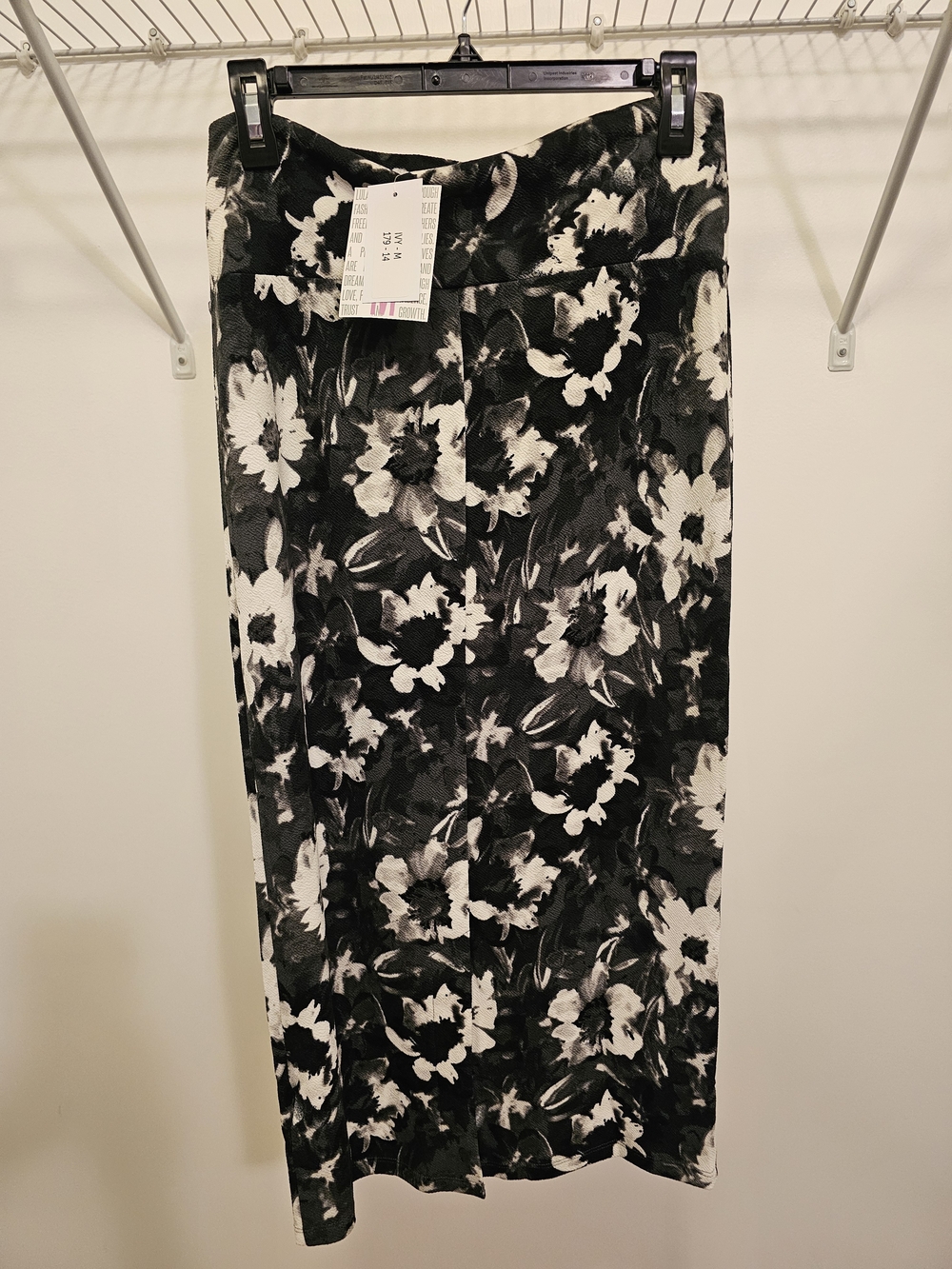 Ivy Skirt by Lularoe Black & White Floral